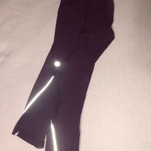 Lululemon crop leggings size 4